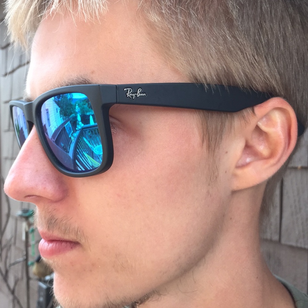 Justin Raybans